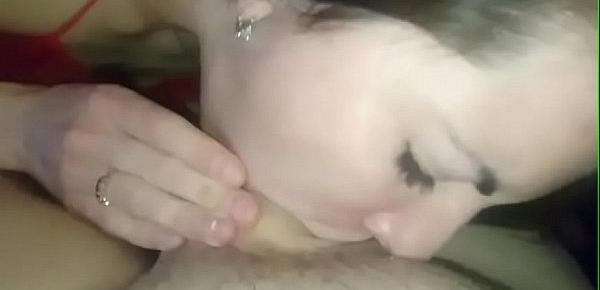  Gorgeous natural beauty lives for cock in her mouth